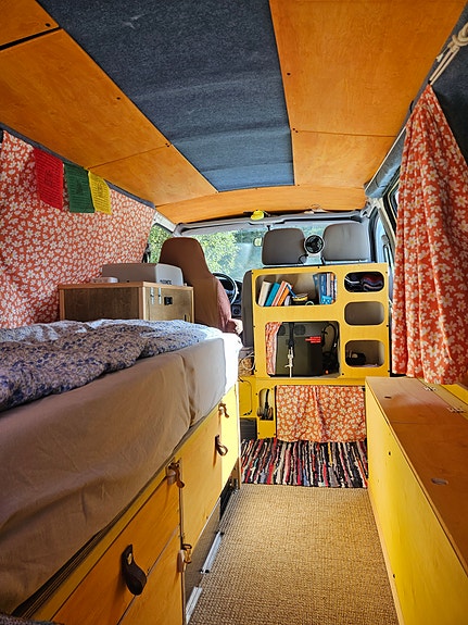 Toyota HiAce 14 of 30