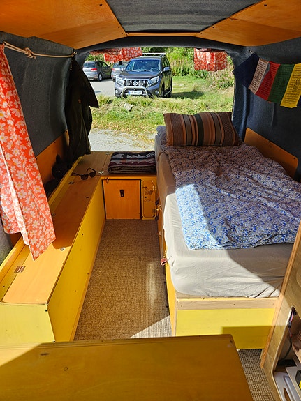 Toyota HiAce 15 of 30