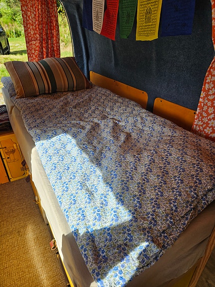 Toyota HiAce 17 of 30