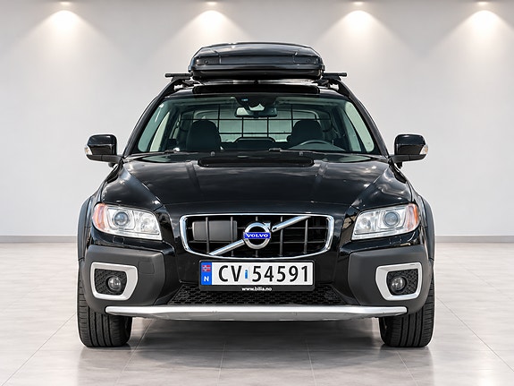 Volvo XC70 2 of 12