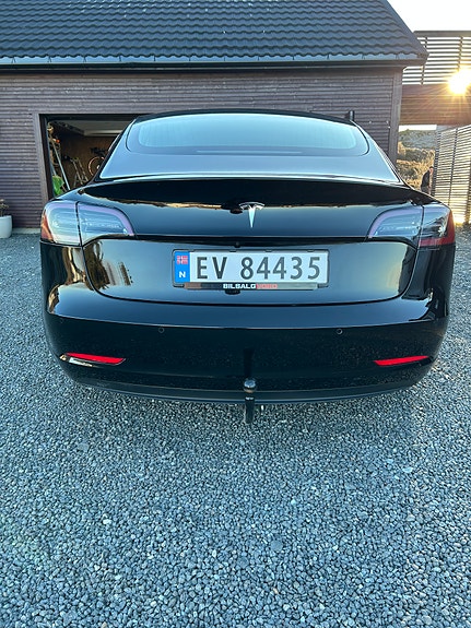 Tesla Model 3 8 of 12