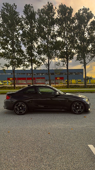 BMW M2 4 of 14