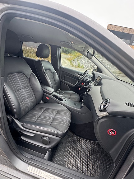 Mercedes-Benz B180 9 of 10