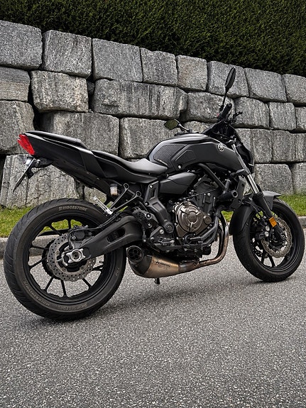 Yamaha MT-07 6 of 7