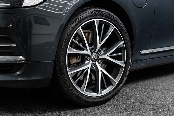 Volvo V90 3 of 30