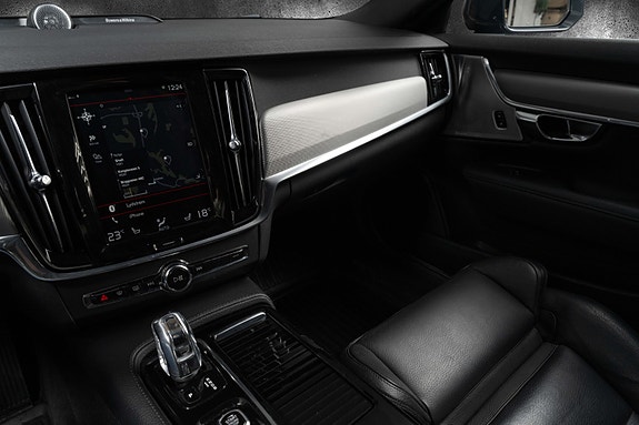Volvo V90 13 of 30