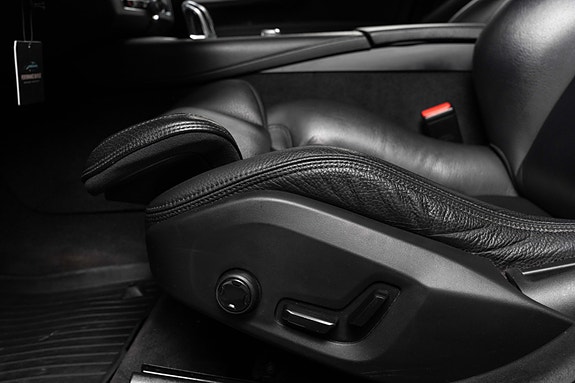 Volvo V90 24 of 30