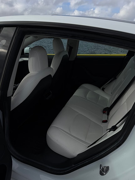 Tesla Model 3 8 of 8
