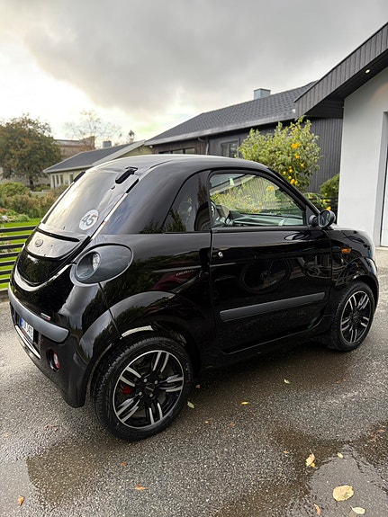 Microcar DUE6 Must 8 of 18