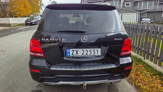 Mercedes-Benz GLK220 7 of 14