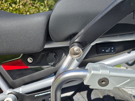 Triumph Tiger 900 GT Pro 16 of 24