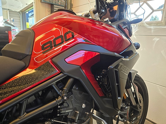 Triumph Tiger 900 GT Pro 9 of 24