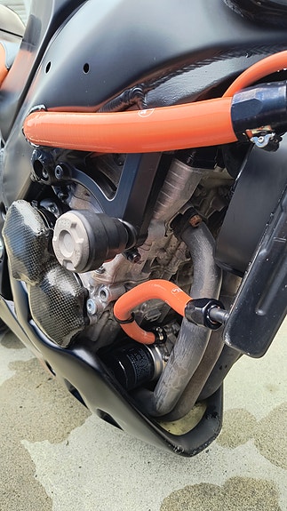 Suzuki GSX-R 750 8 of 12