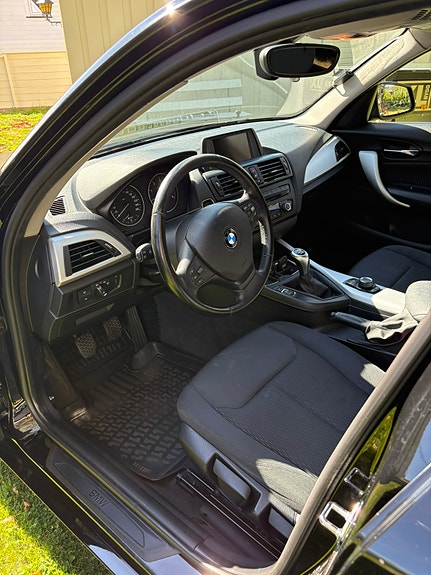 BMW 116d 4 of 18