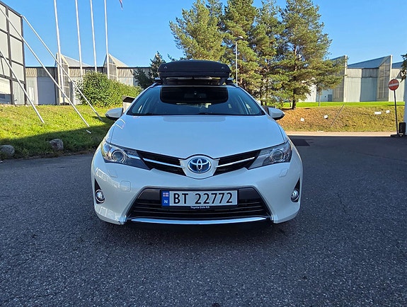Toyota Auris 9 of 30