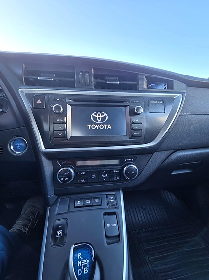 Toyota Auris 28 of 30