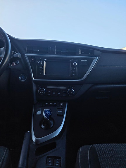 Toyota Auris 20 of 30