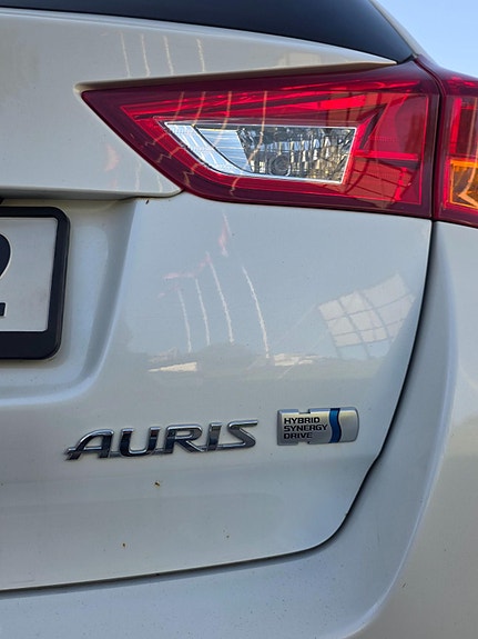 Toyota Auris 11 of 30