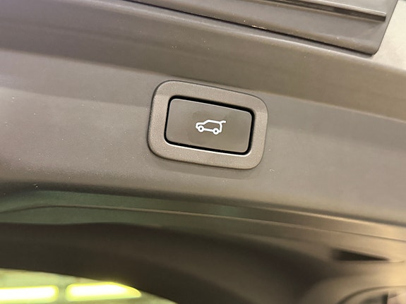 Jaguar I-PACE 26 of 26