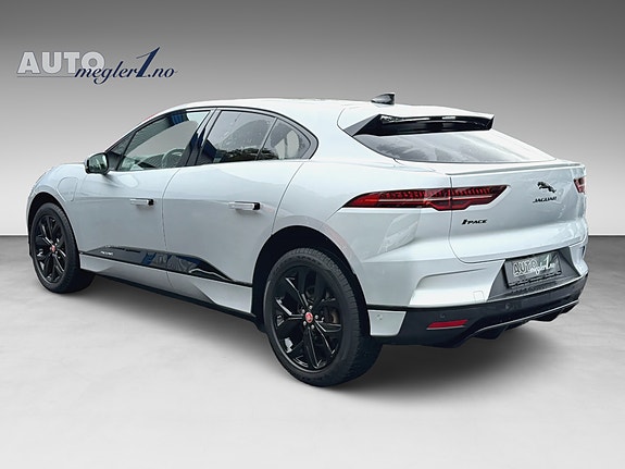 Jaguar I-PACE 3 of 26