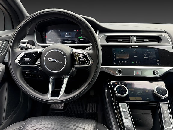 Jaguar I-PACE 10 of 26