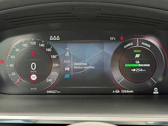Jaguar I-PACE 21 of 26
