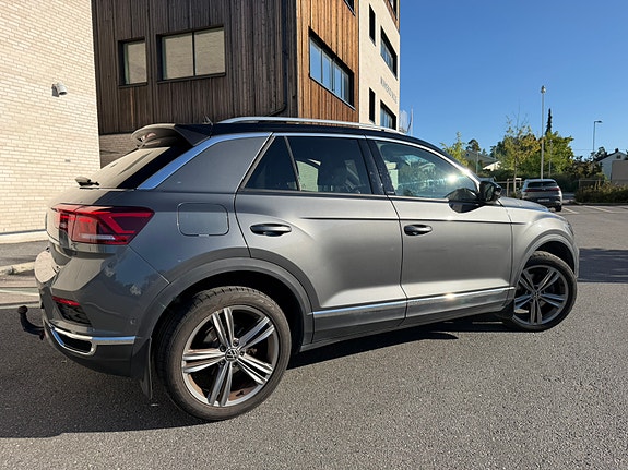 Volkswagen T-Roc 3 of 24