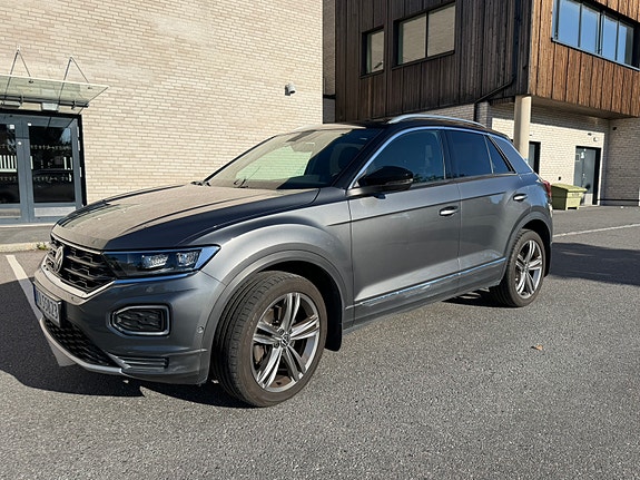 Volkswagen T-Roc 14 of 24