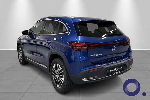 Mercedes-Benz EQA250 3 of 18