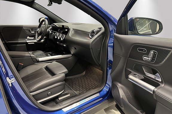 Mercedes-Benz EQA250 5 of 18