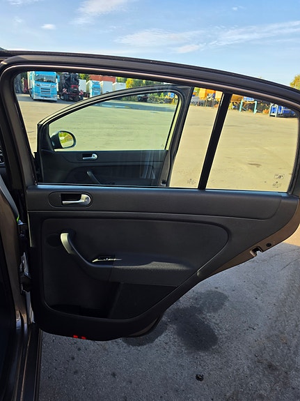 Volkswagen Golf Plus 15 of 29