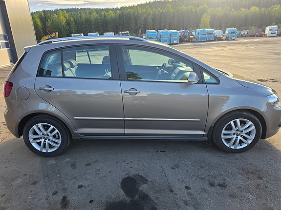 Volkswagen Golf Plus 4 of 29