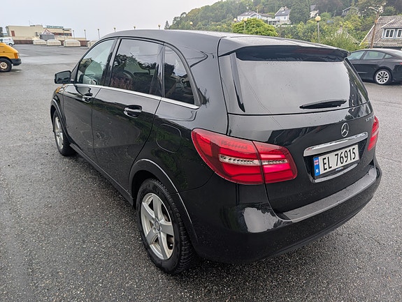 Mercedes-Benz B-Electric 6 of 13