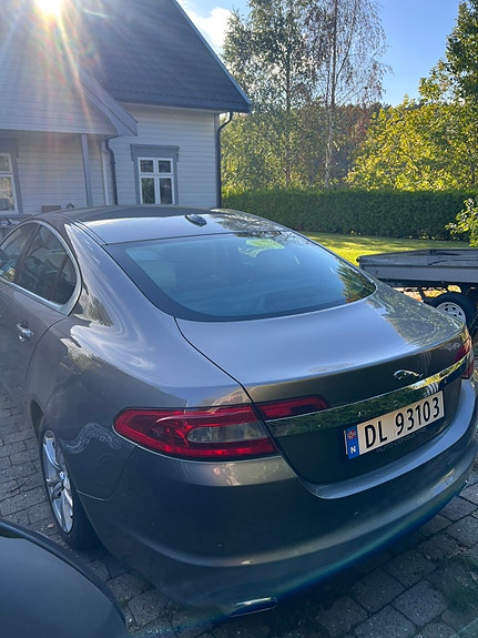 Jaguar XF 7 of 30