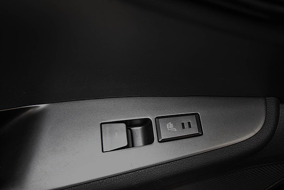 Hyundai IONIQ 25 of 29