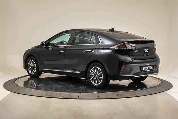 Hyundai IONIQ 3 of 29