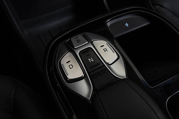 Hyundai IONIQ 16 of 29