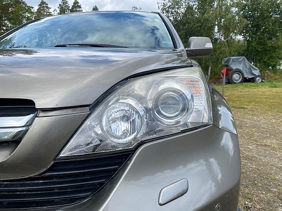 Honda CR-V 10 of 13