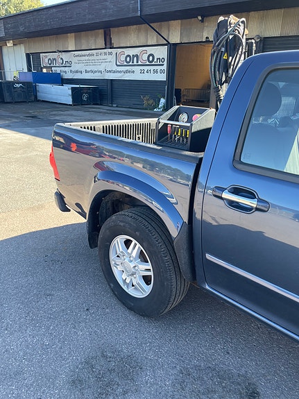 Isuzu D-max 5 of 15