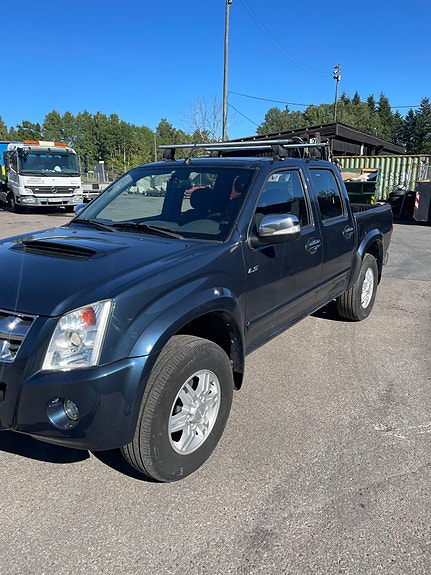 Isuzu D-max 2 of 15
