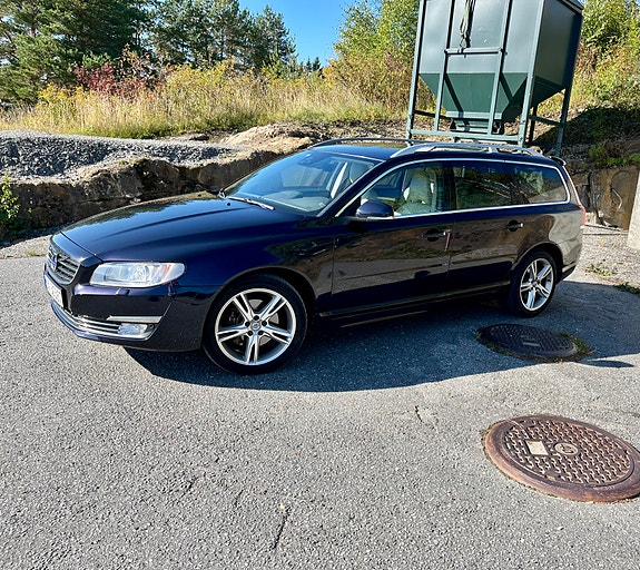 Volvo V70 5 of 15