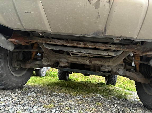 Toyota Land Cruiser 5 of 7