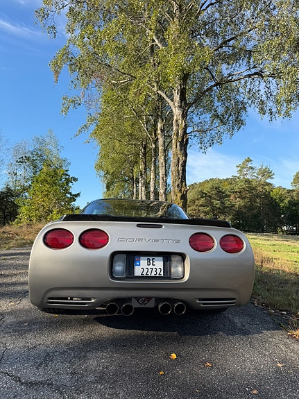 Chevrolet Corvette 6 of 11