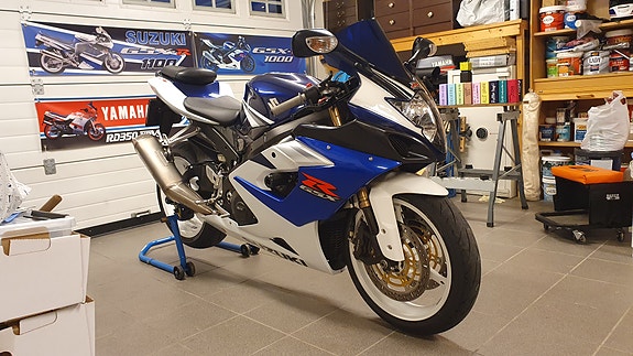 Suzuki GSX-R 1000 12 of 12