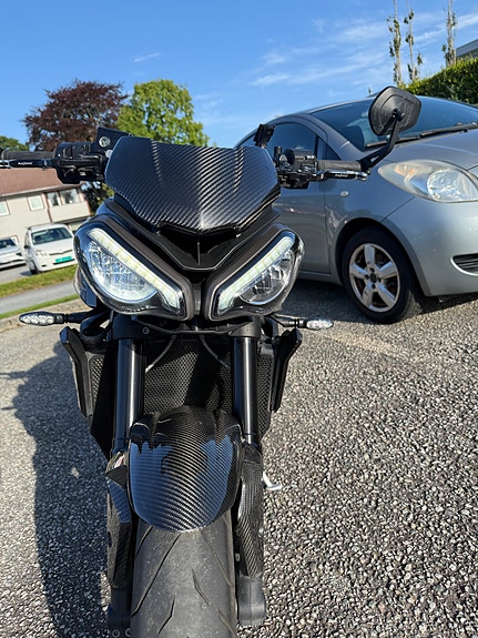 Triumph Street Triple 765 R 3 of 13