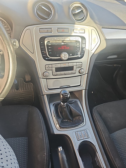 Ford Mondeo 7 of 14