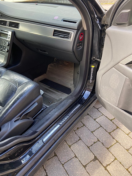 Volvo V70 24 of 30