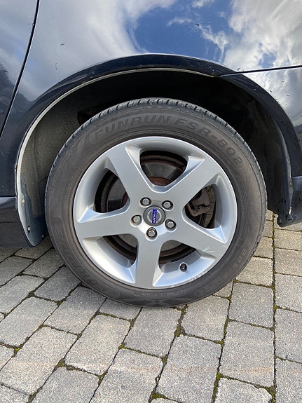 Volvo V70 26 of 30
