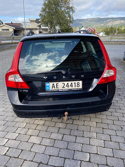 Volvo V70 11 of 30