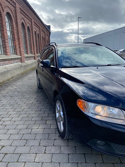 Volvo V70 20 of 30